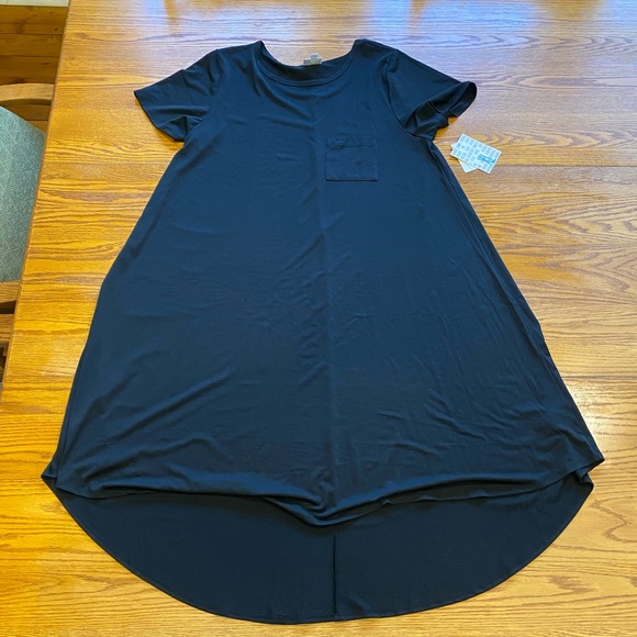 LuLaRoe Dresses & Skirts - Lularoe Carly Dress  Black